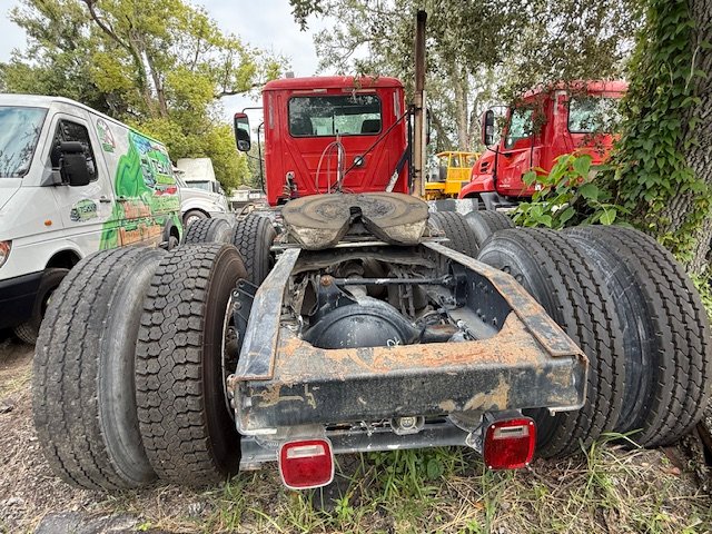 2013 Mack R Model