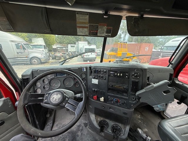 2013 Mack R Model