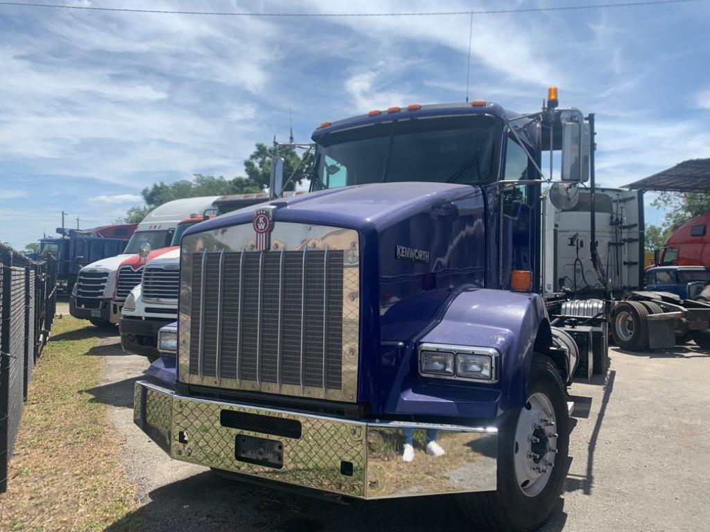 2011 Kenworth T8 Series