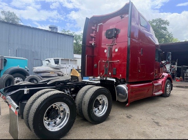 2022 Peterbilt 579