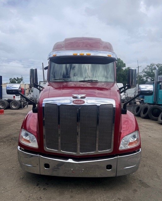2022 Peterbilt 579
