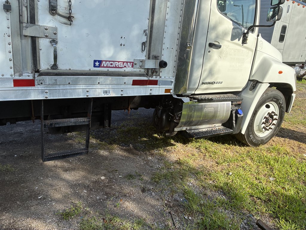 2018 HINO Conventional Type Truck