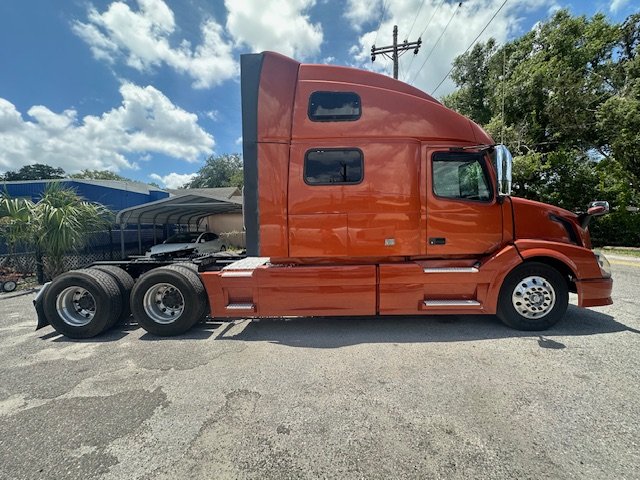 2012 Volvo Vnl