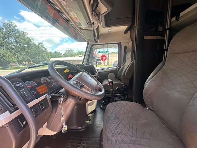 2012 Volvo Vnl