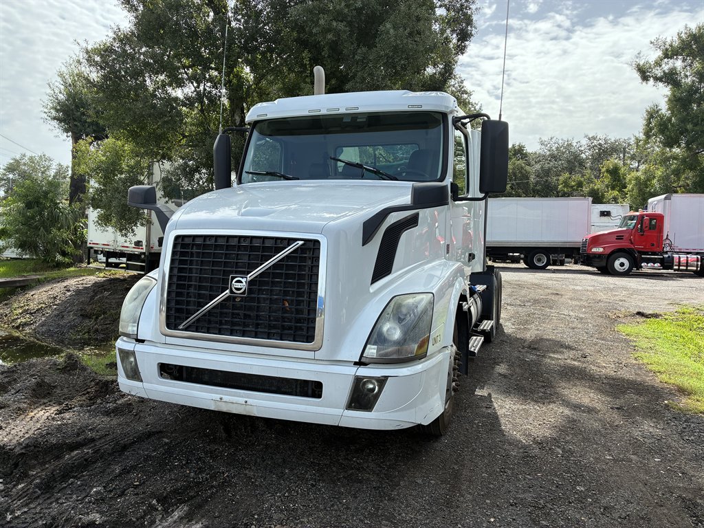 2016 Volvo VNL