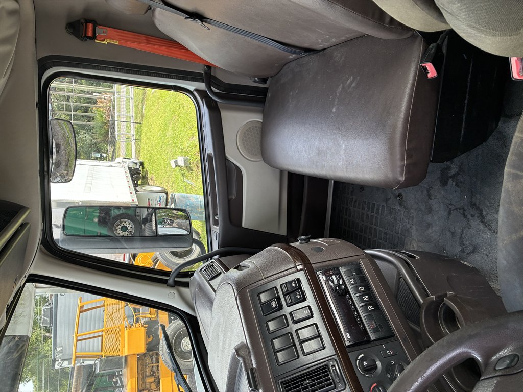 2016 Volvo VNL