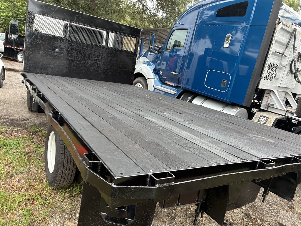2017 Isuzu Npr-hd