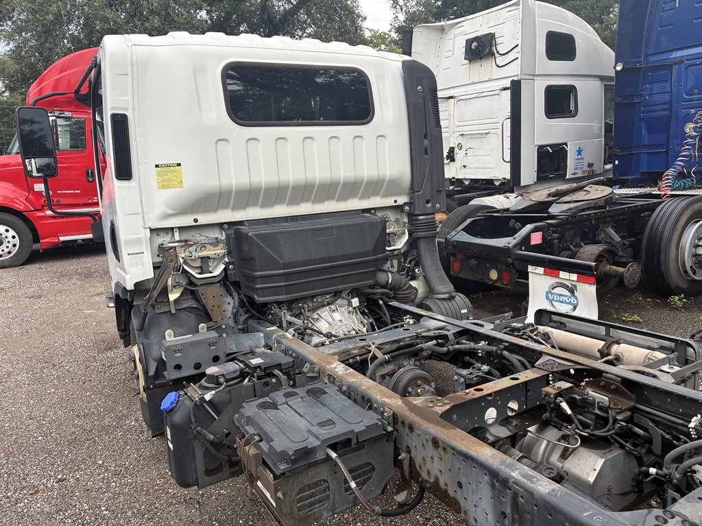 2017 Isuzu Npr-hd