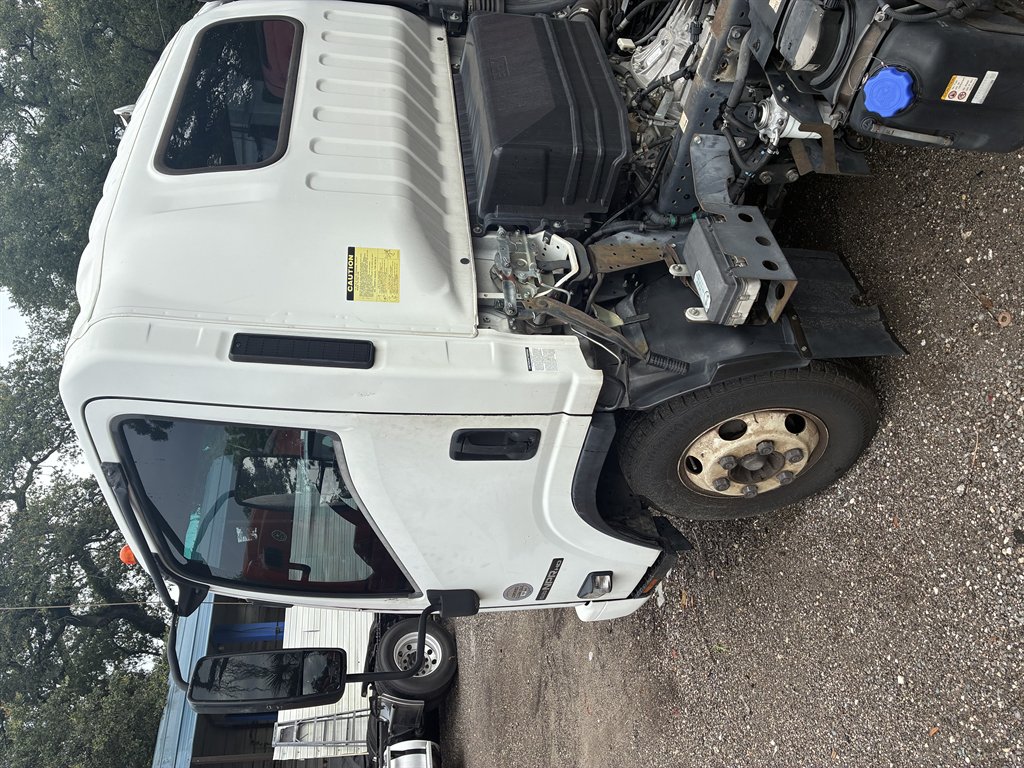 2017 Isuzu Npr-hd