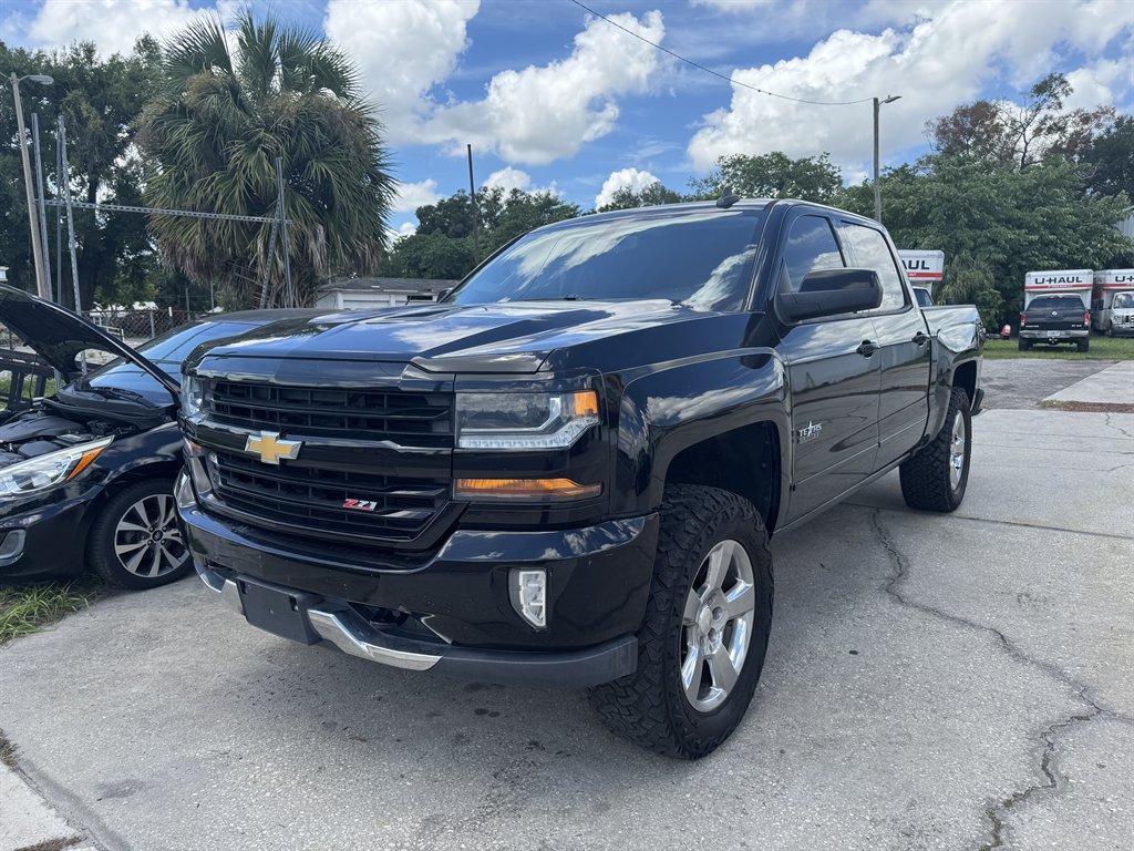 2017 Chevrolet Silverado - $21,980