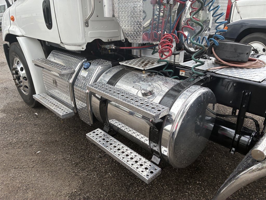 2016 Freightliner Cascadia