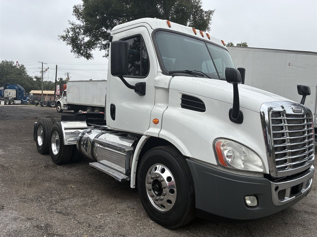 2016 Freightliner Cascadia