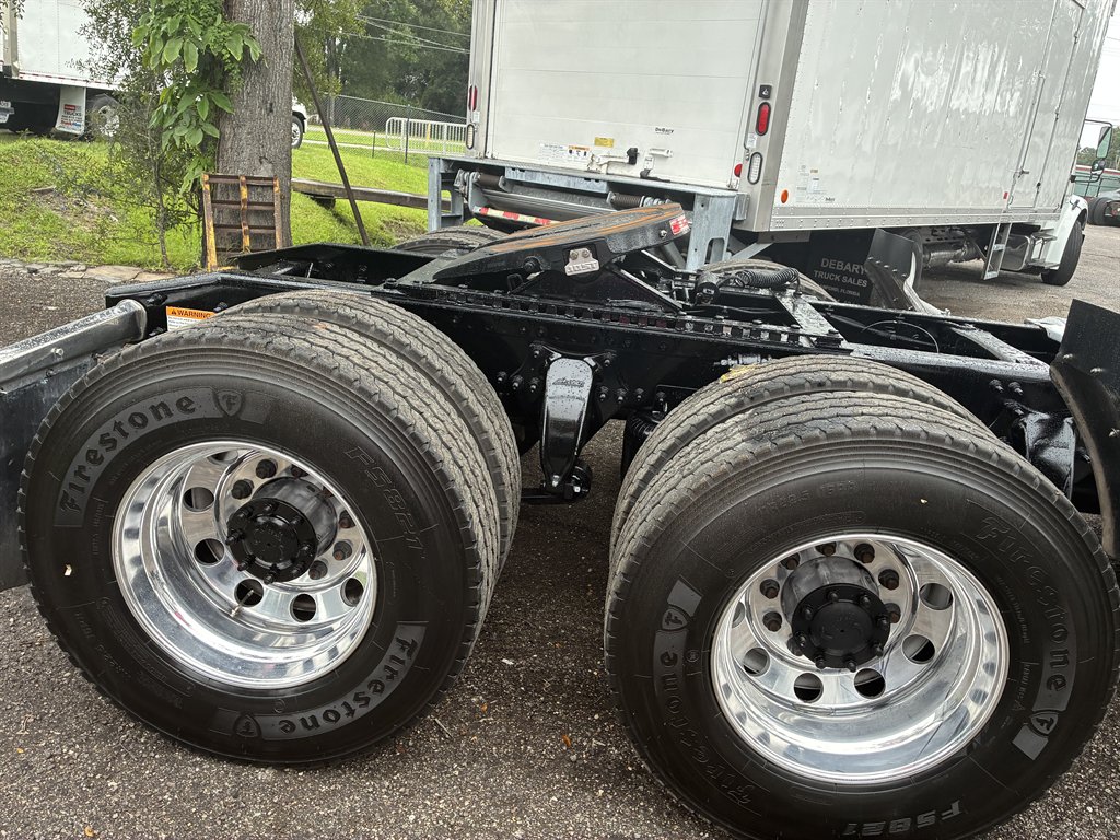 2016 Freightliner Cascadia