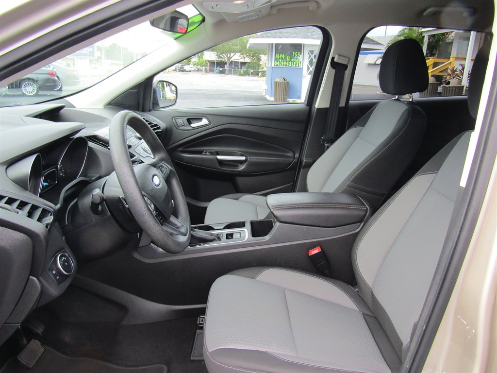 2017 Ford Escape - $12,999