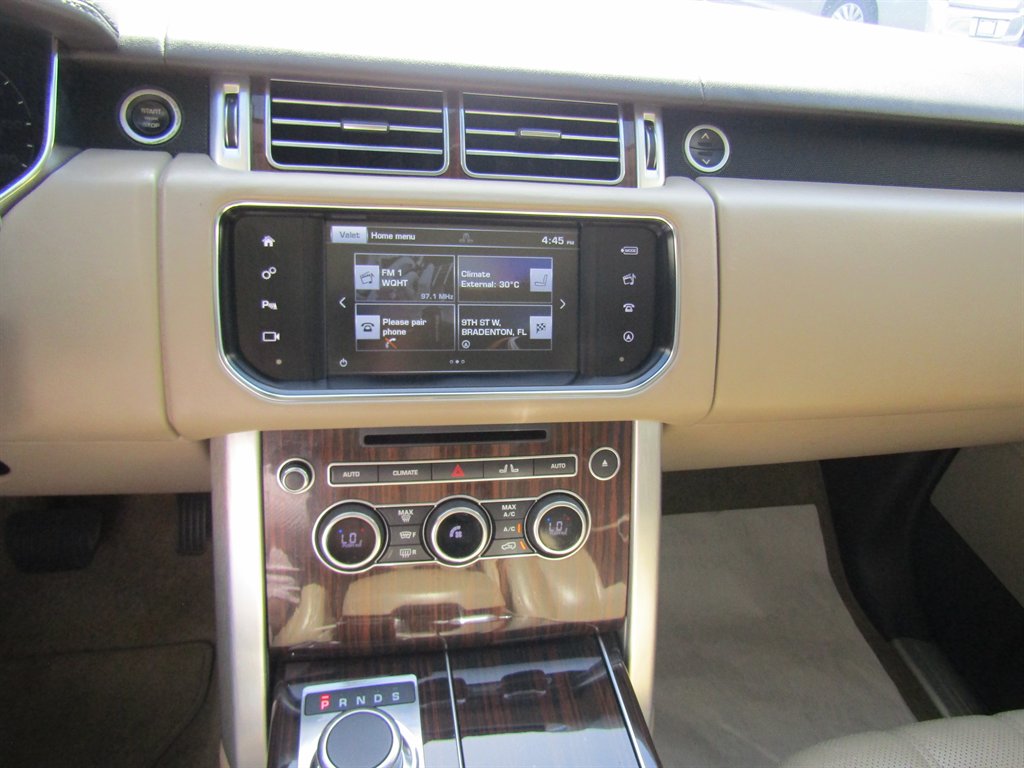 2016 Land Rover Range Rover - $18,999