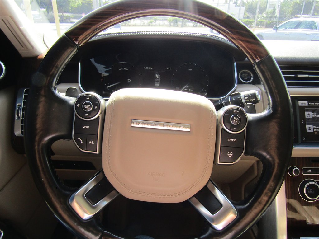 2016 Land Rover Range Rover - $18,999