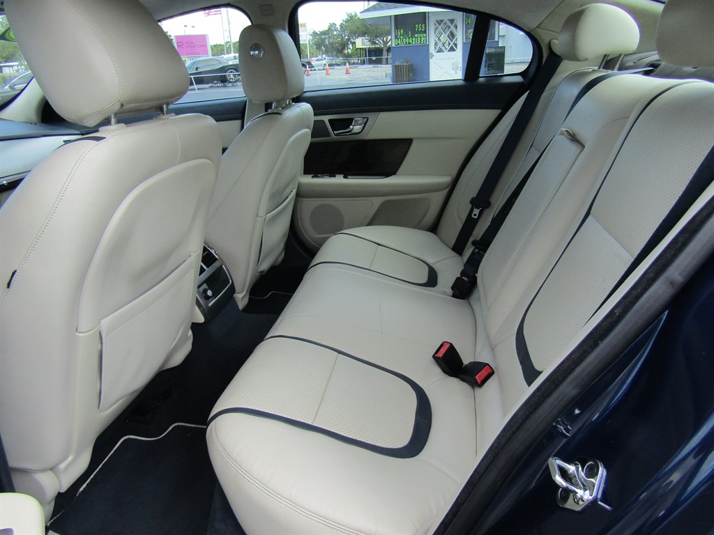2013 Jaguar XF - $8,999
