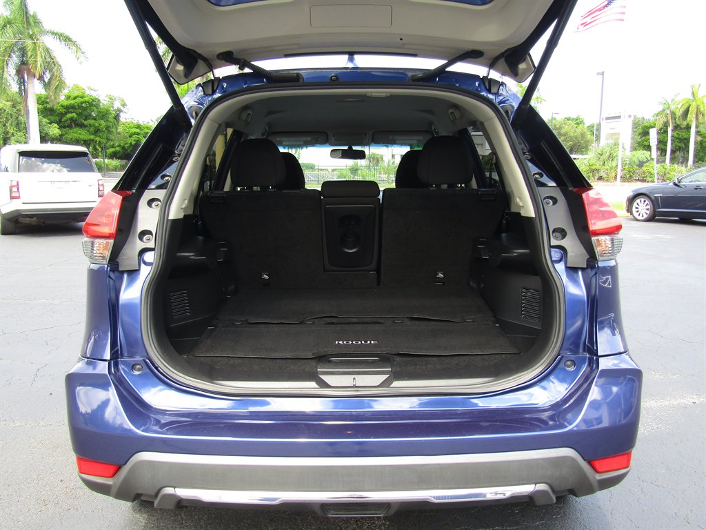 2018 Nissan Rogue - $11,999