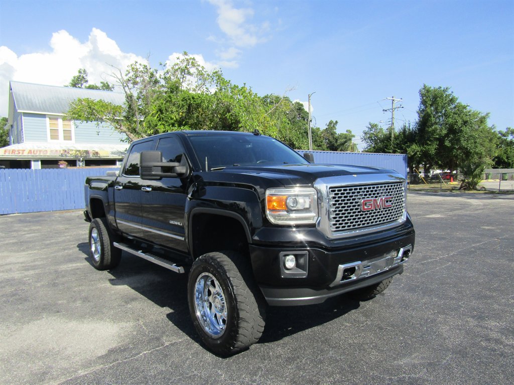 2015 GMC Sierra - $17,999