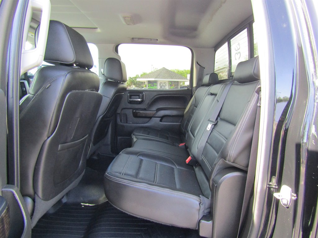 2015 GMC Sierra - $17,999