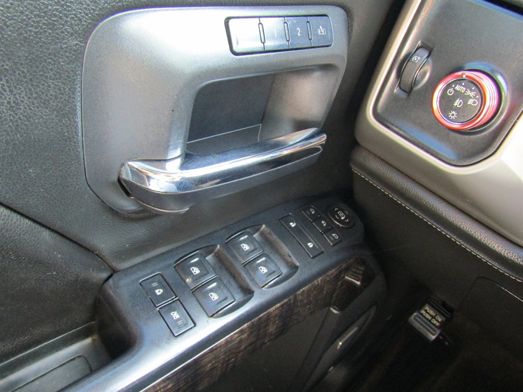 2015 GMC Sierra - $17,999