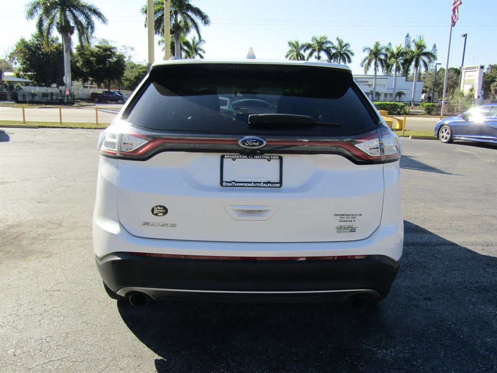 2015 Ford Edge - $11,999