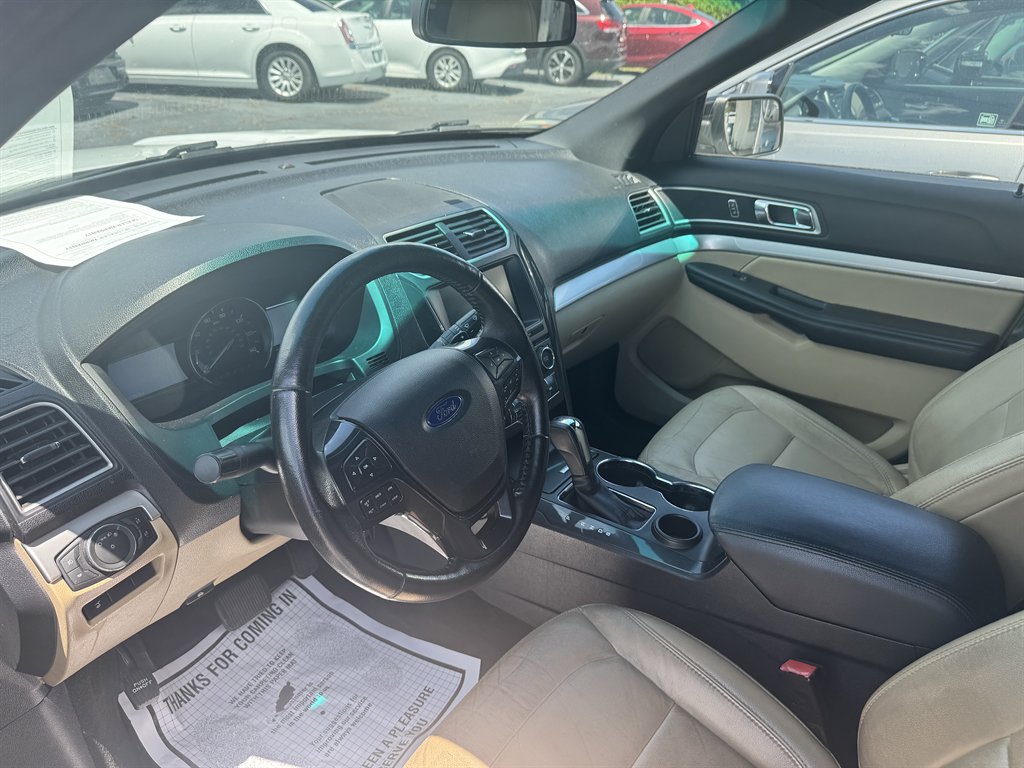 2016 Ford Explorer