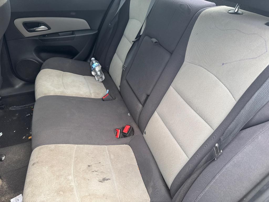 2013 Chevrolet Cruze - $2,499