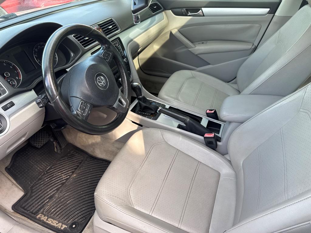 2012 Volkswagen Passat - $7,999