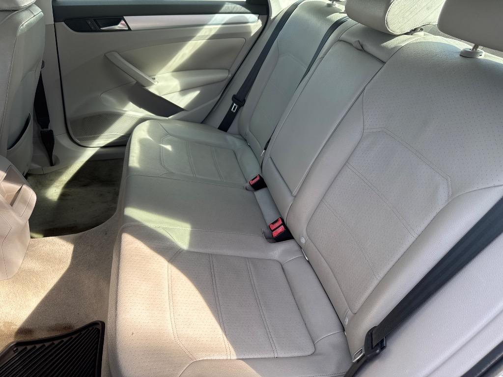 2012 Volkswagen Passat - $7,999
