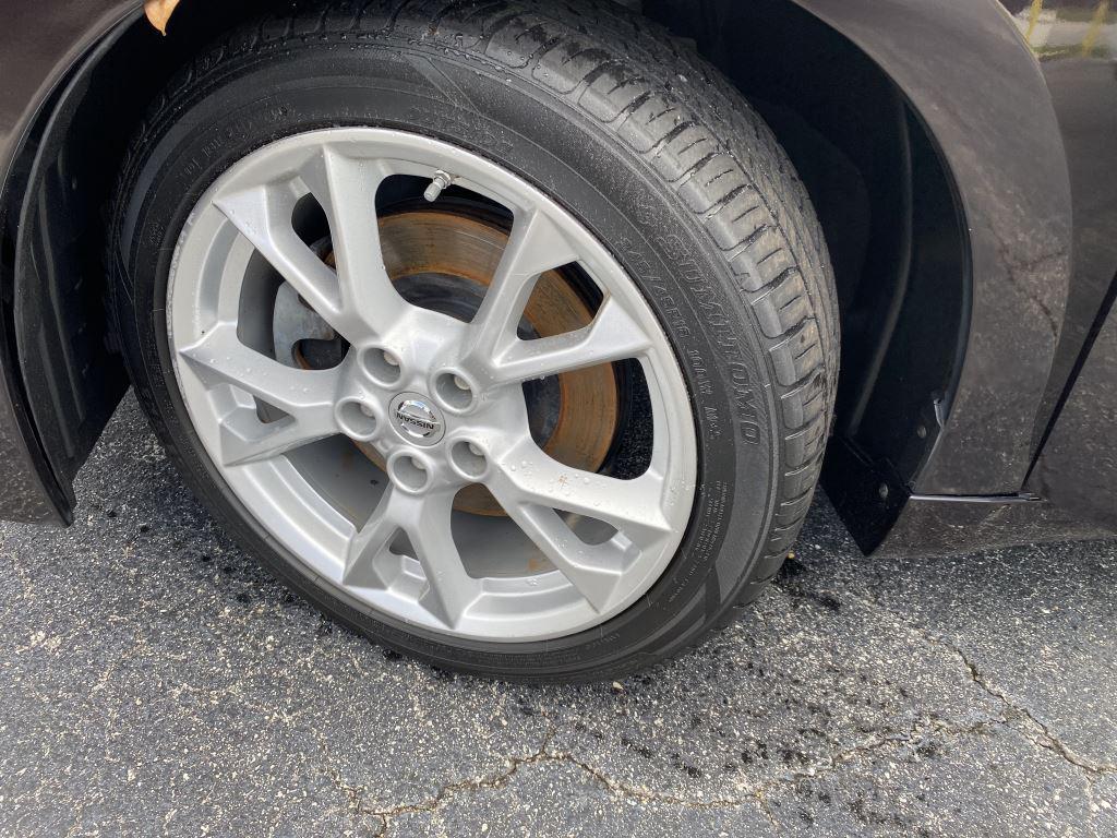 2013 Nissan Maxima - $9,995