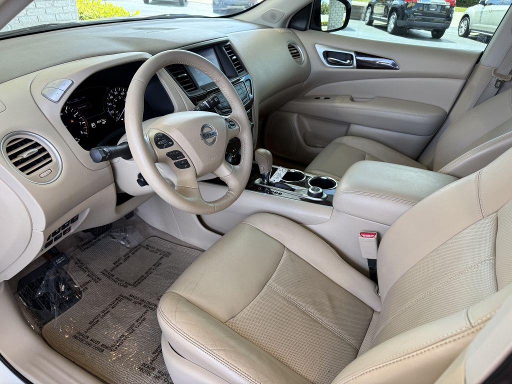 2013 Nissan Pathfinder - $9,995
