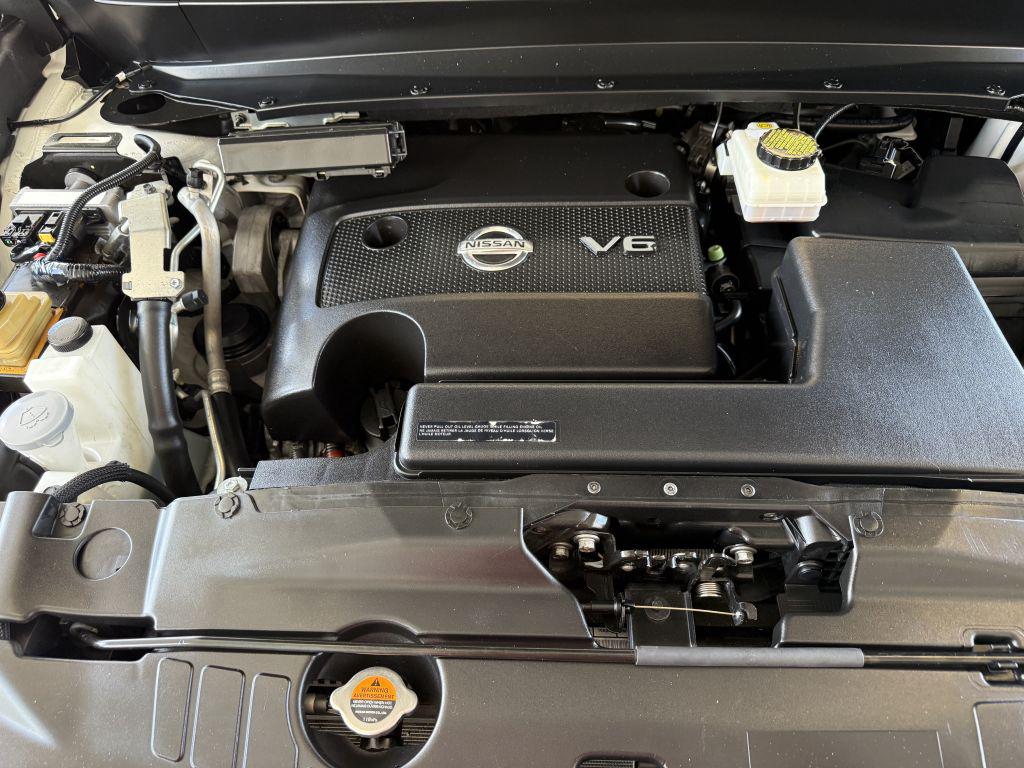 2013 Nissan Pathfinder - $9,995