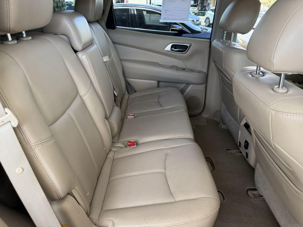 2013 Nissan Pathfinder - $9,995