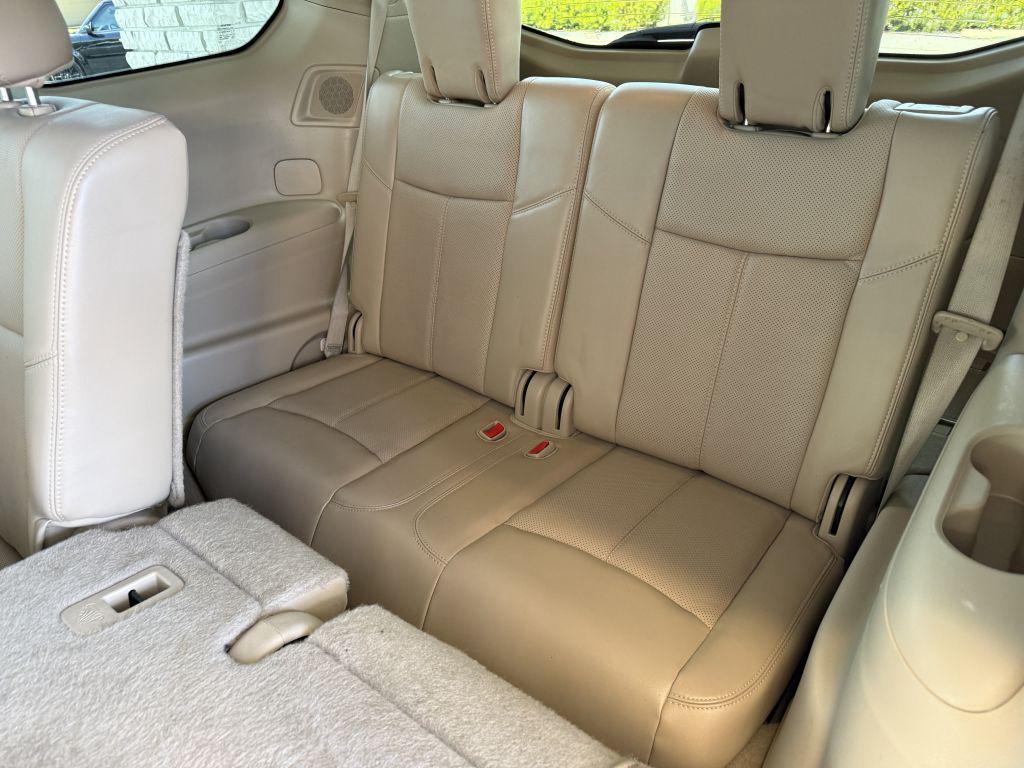 2013 Nissan Pathfinder - $9,995