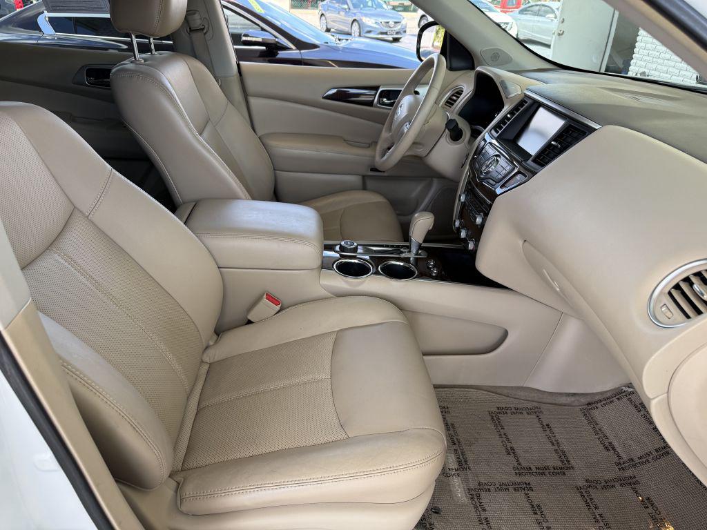 2013 Nissan Pathfinder - $9,995