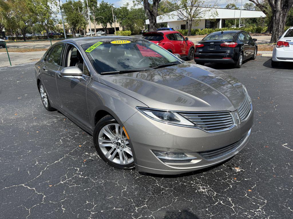 2016 Lincoln MKZ Hybrid Base