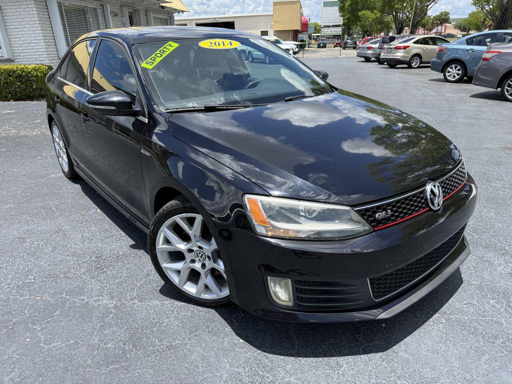 2014 Volkswagen Jetta - $10,900