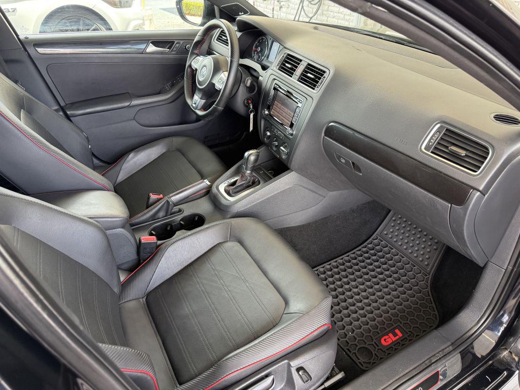 2014 Volkswagen Jetta - $10,900