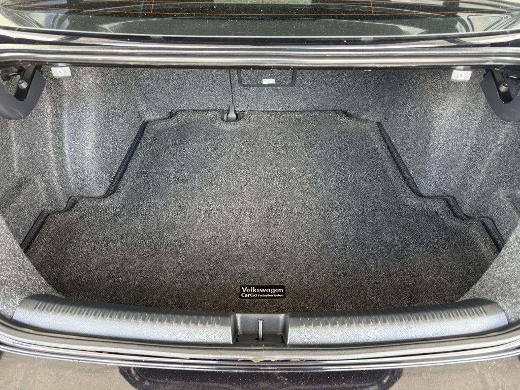 2014 Volkswagen Jetta - $10,900