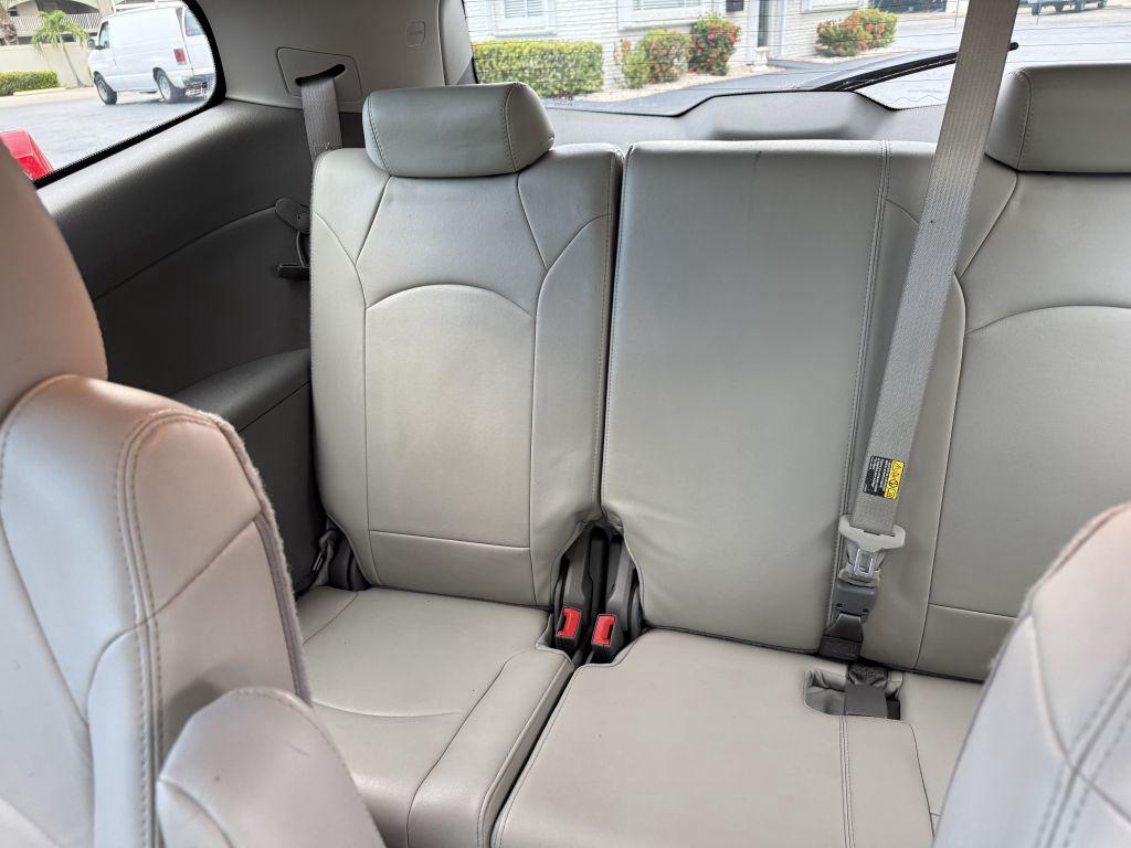 2012 Chevrolet Traverse - $8,995