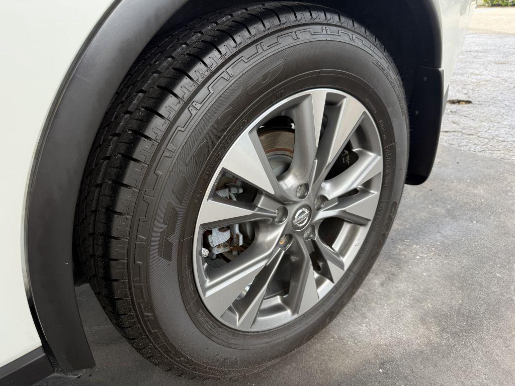 2016 Nissan Murano - $9,995