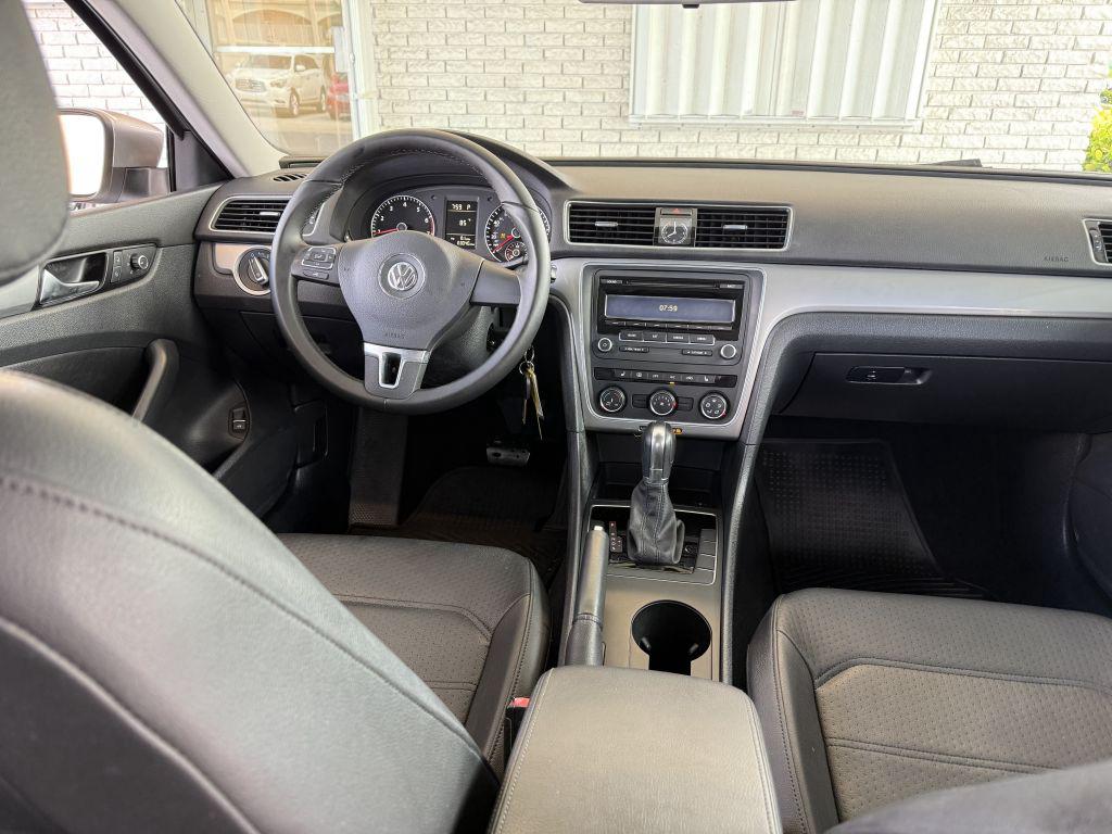 2014 Volkswagen Passat - $9,995