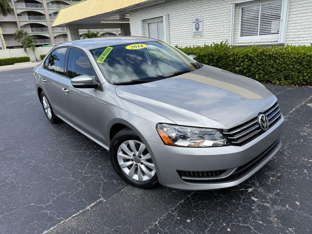 2014 Volkswagen Passat - $9,995