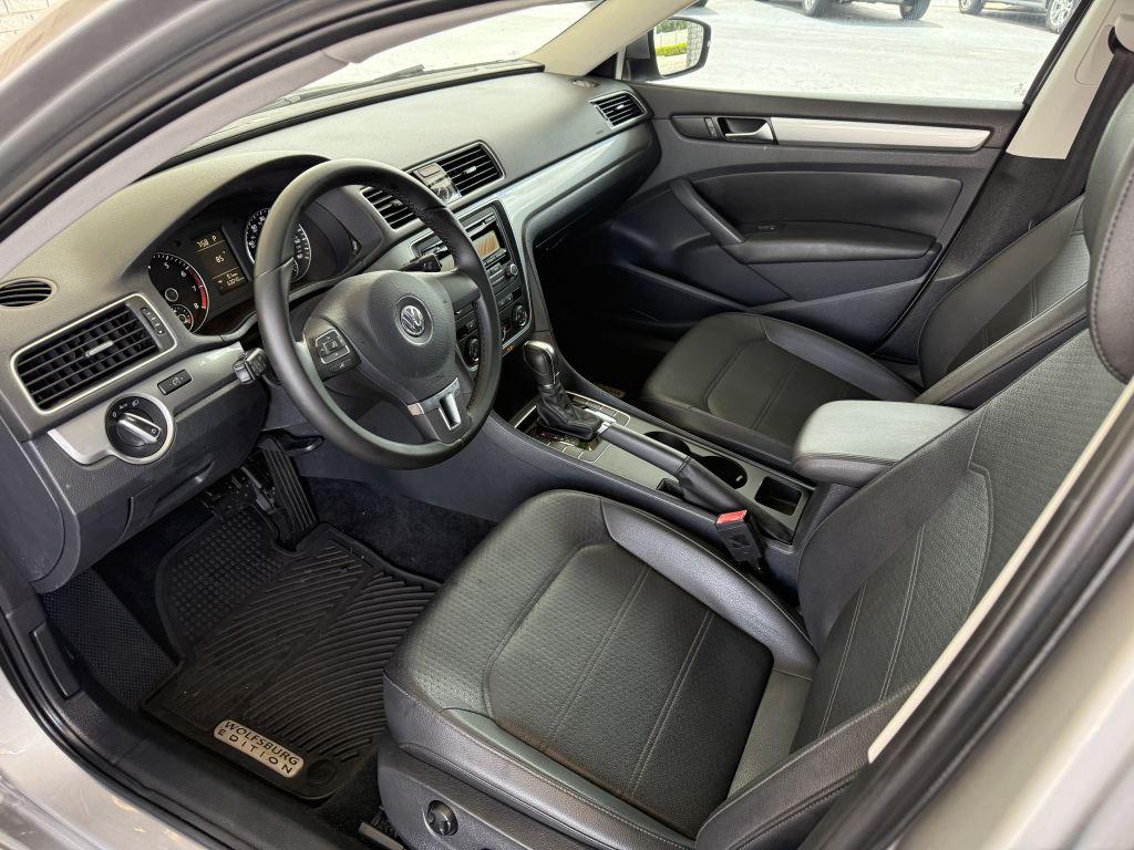 2014 Volkswagen Passat - $9,995