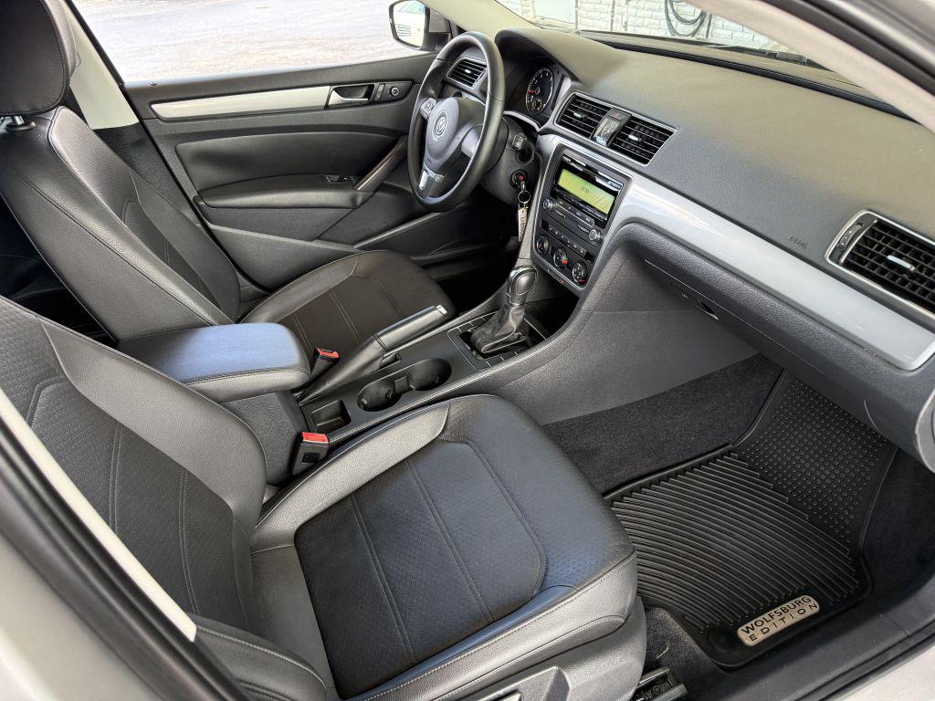 2014 Volkswagen Passat - $9,995