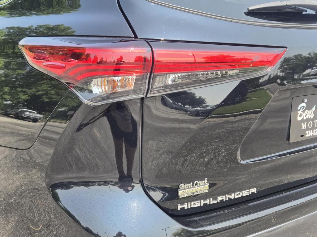 2023 Toyota Highlander - $43,870