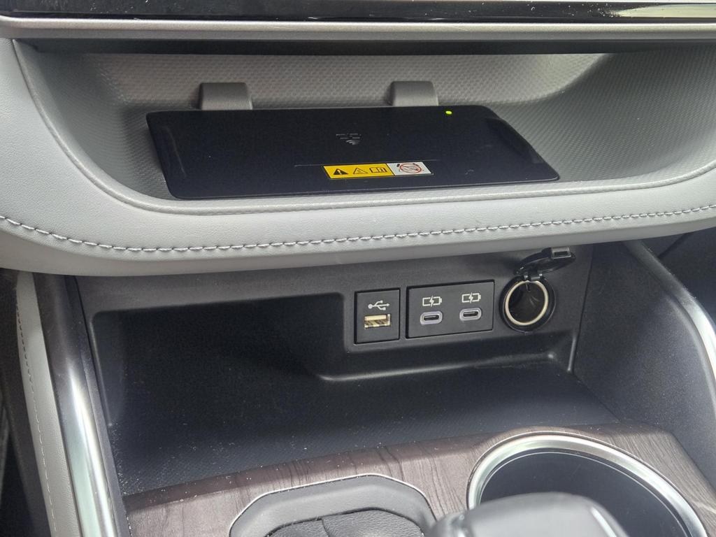 2023 Toyota Highlander - $43,870