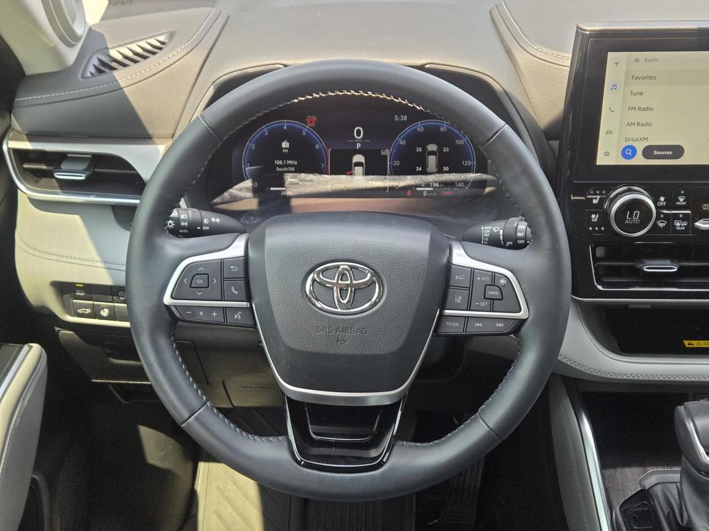 2023 Toyota Highlander - $43,870