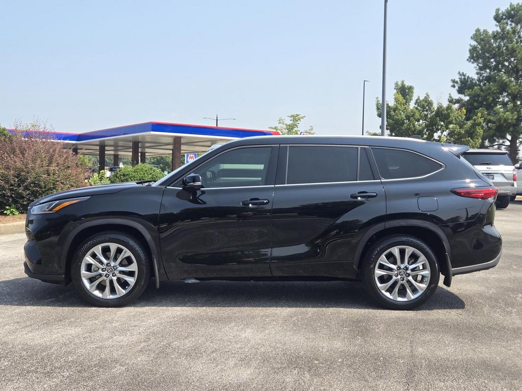 2023 Toyota Highlander - $43,870